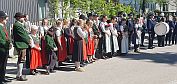 Sch�tzen am Denkmal